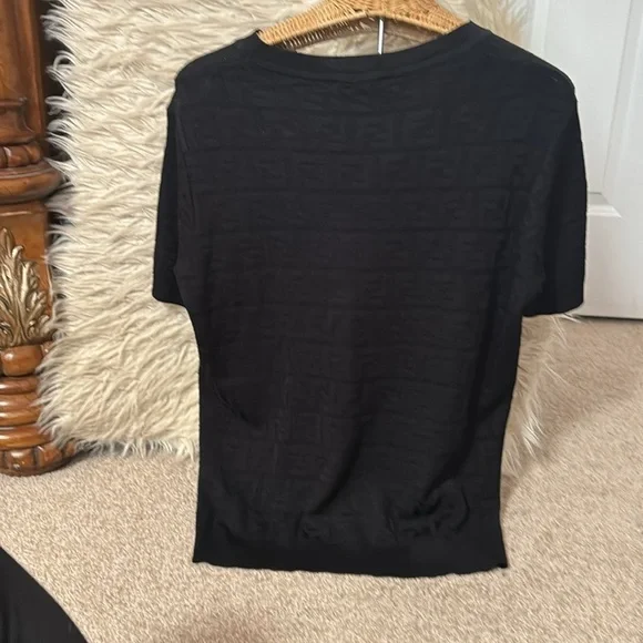 Authentic Fendi logo sweater tshirt style L/XL - Picture 3 of 4